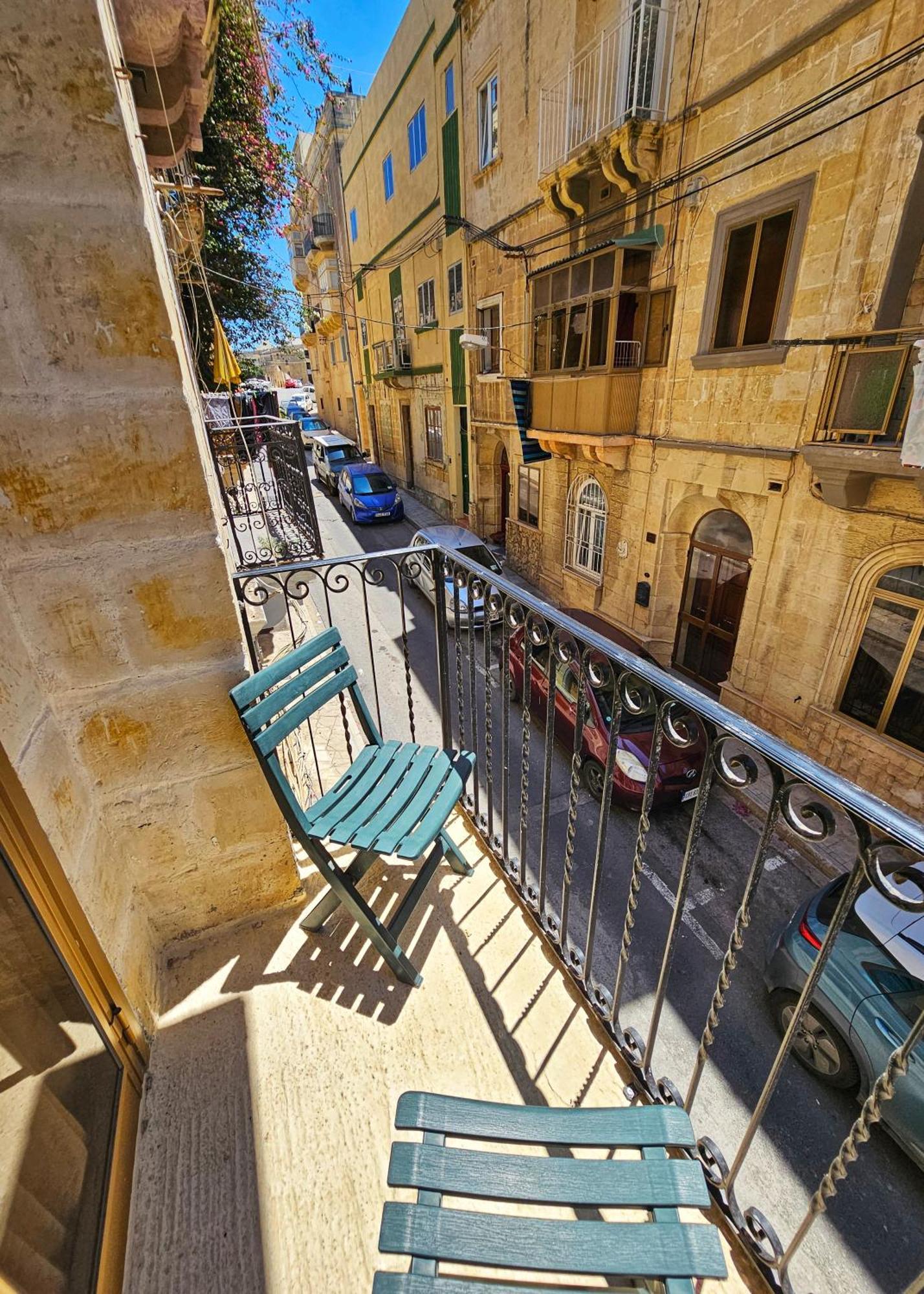 Dar Garigor Apartment Cospicua Exterior photo